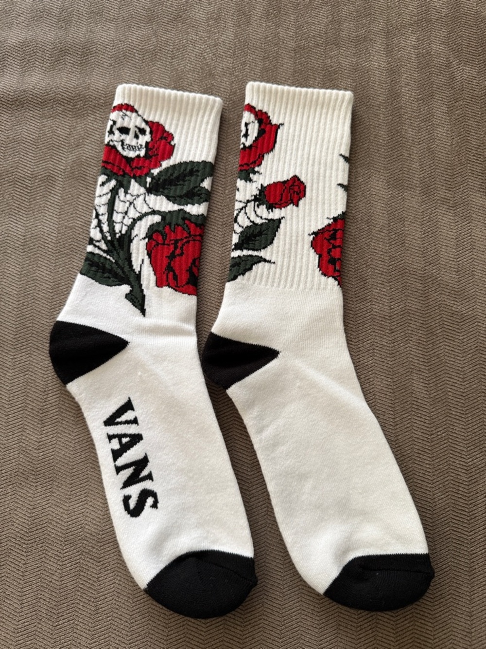 Vans White Crew Socks with Skull Red Rose and Black Accents - NEW!